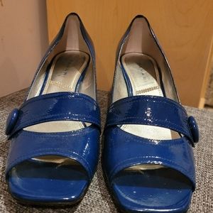 Tahari patent leather shoes, size 7.5